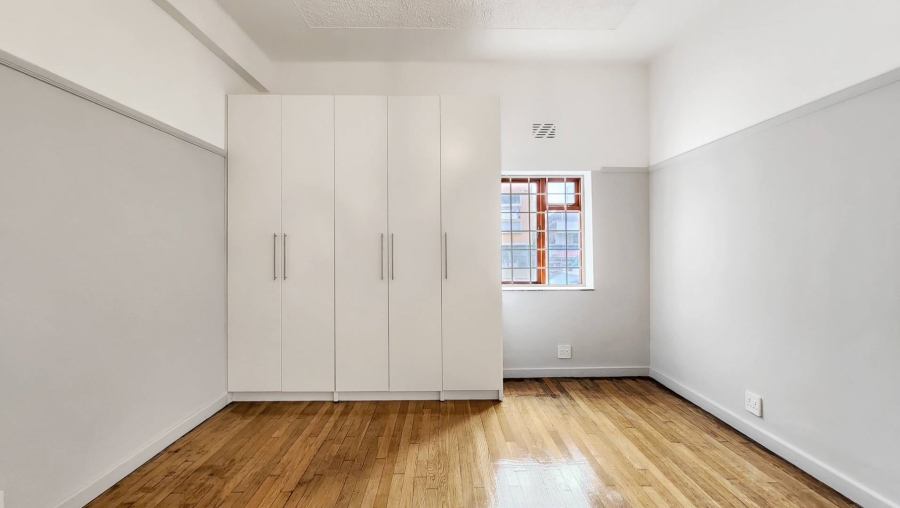 To Let 2 Bedroom Property for Rent in Sea Point Western Cape